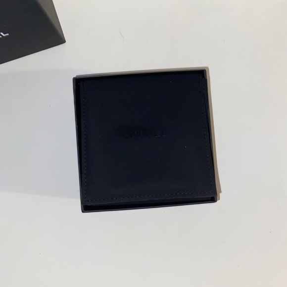 Authentic Chanel Cuff - Picture 4 of 5